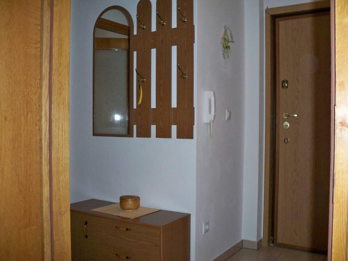 Apartmani Perkovic Baška Voda Exteriör bild