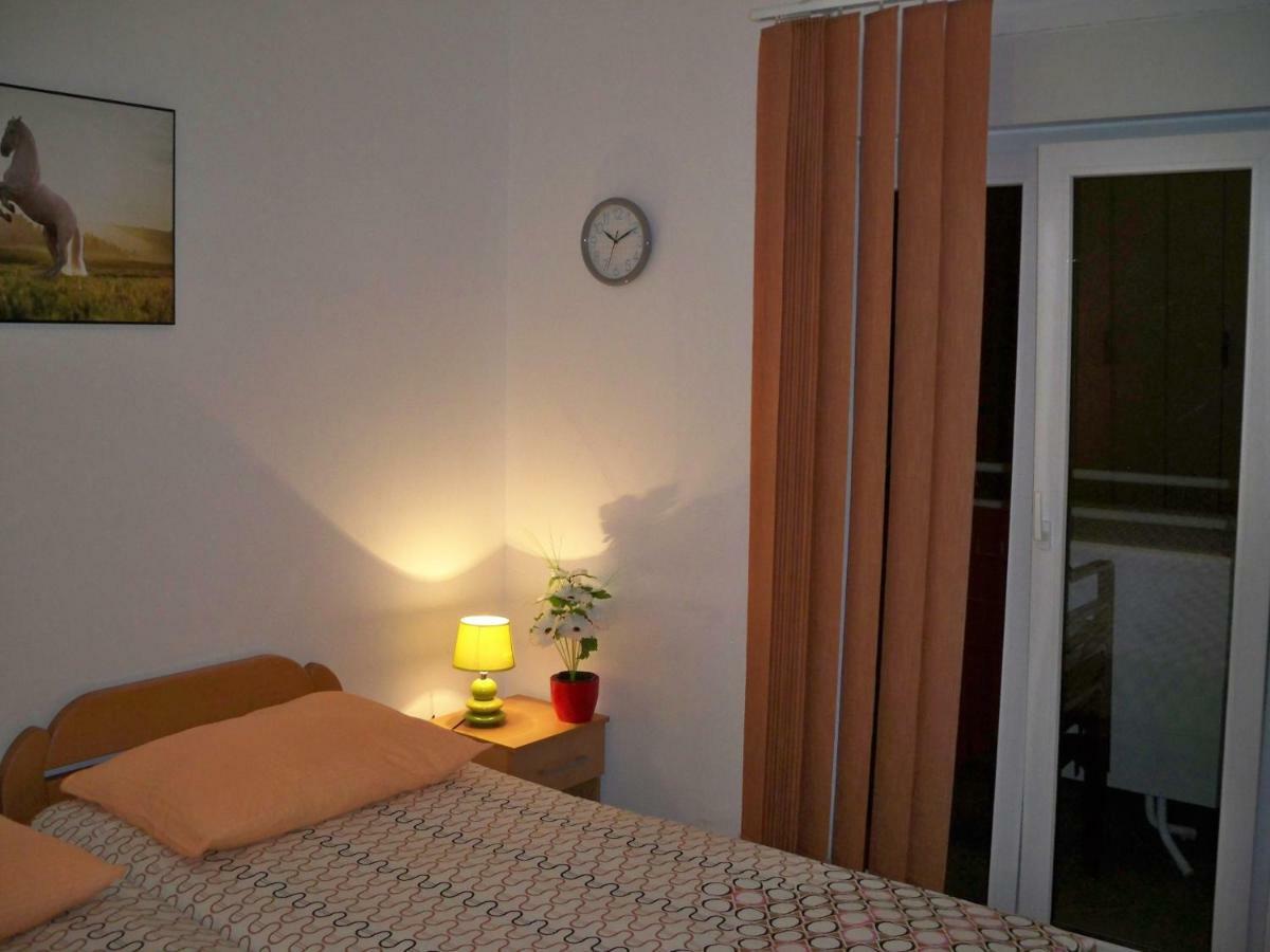 Apartmani Perkovic Baška Voda Exteriör bild
