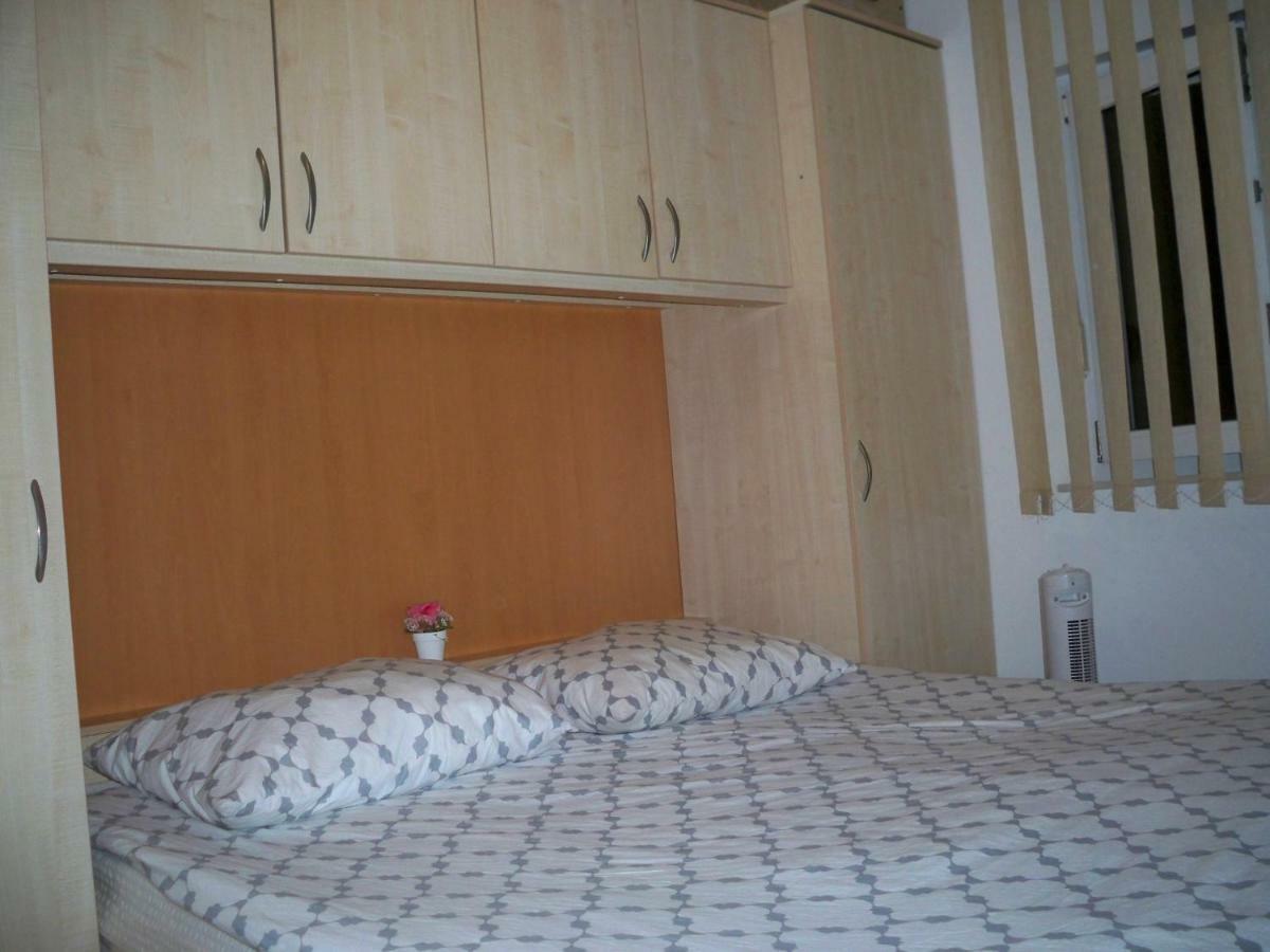 Apartmani Perkovic Baška Voda Exteriör bild